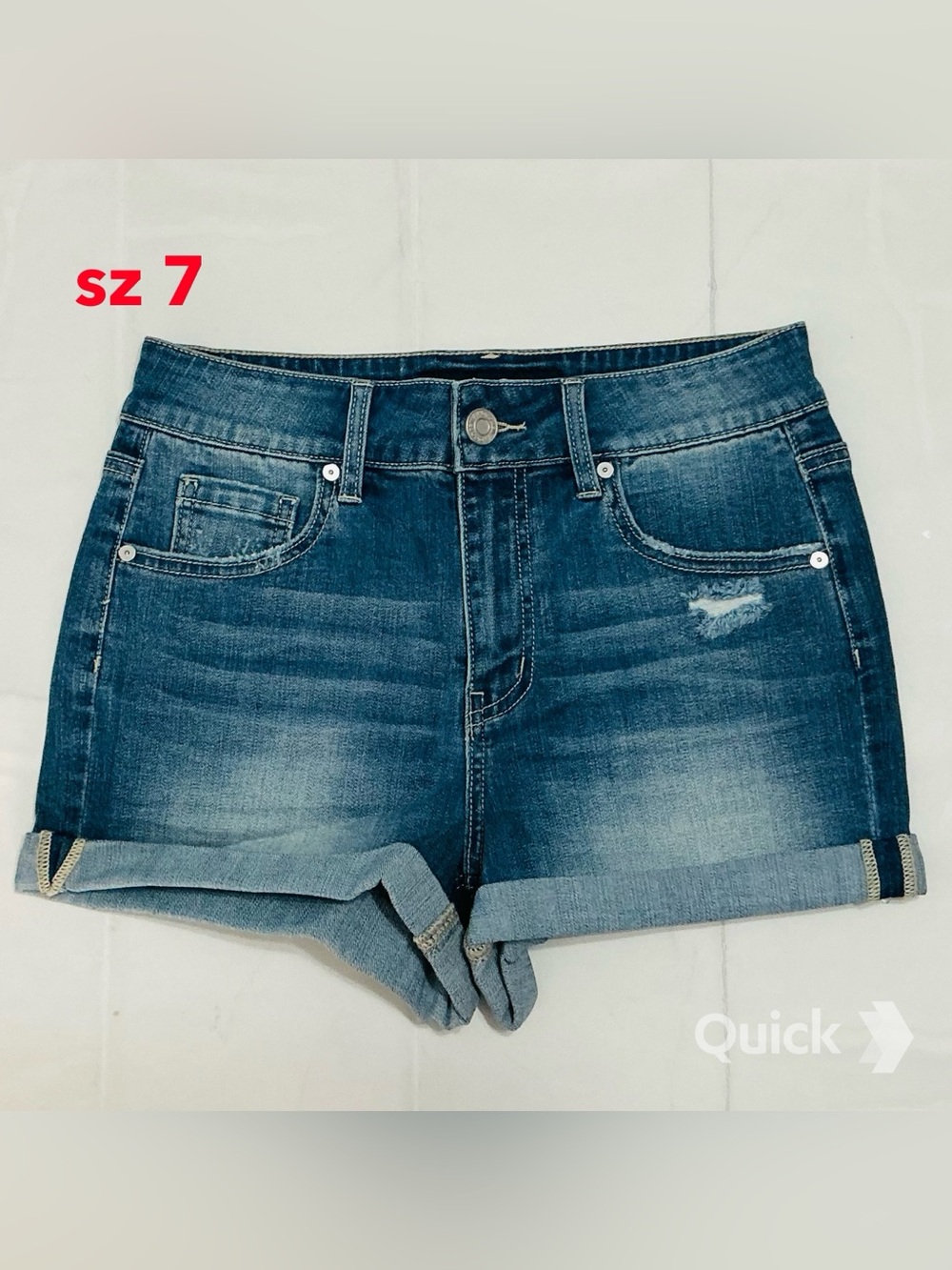 sz 7 - New Indigo Reign Juniors' Curvy Roll Up Cuff Shorts